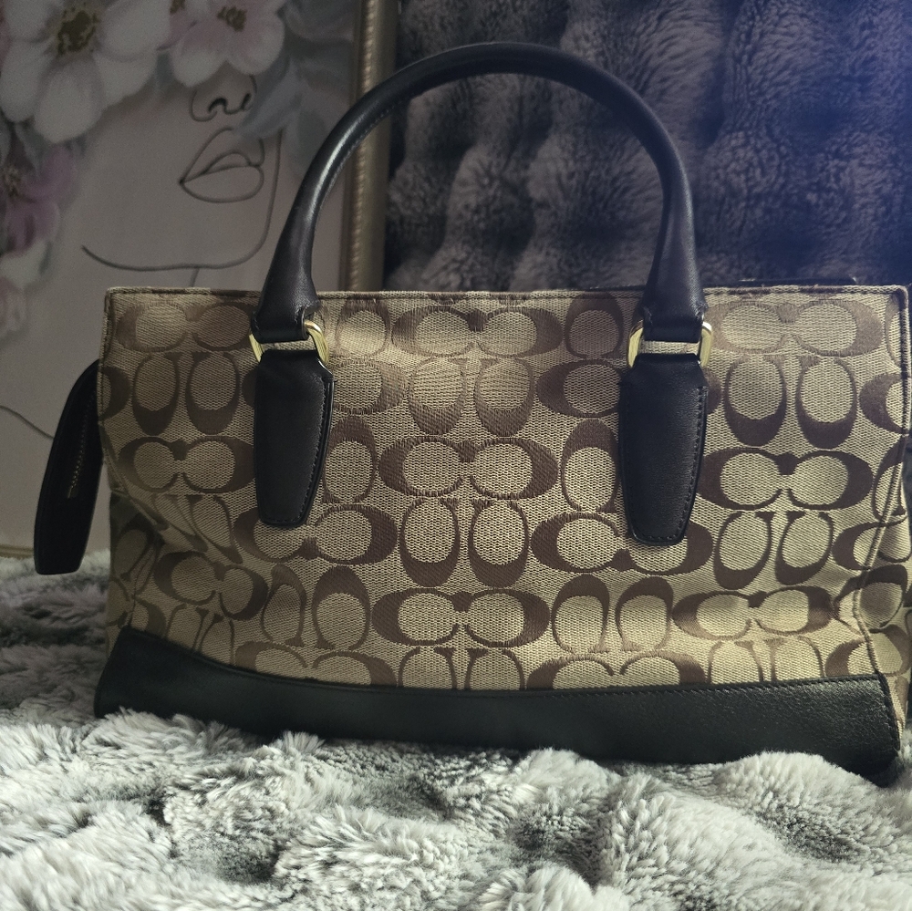 Coach Brown and Tan Legacy Bag and Matching Wallet - Picture 5 of 12